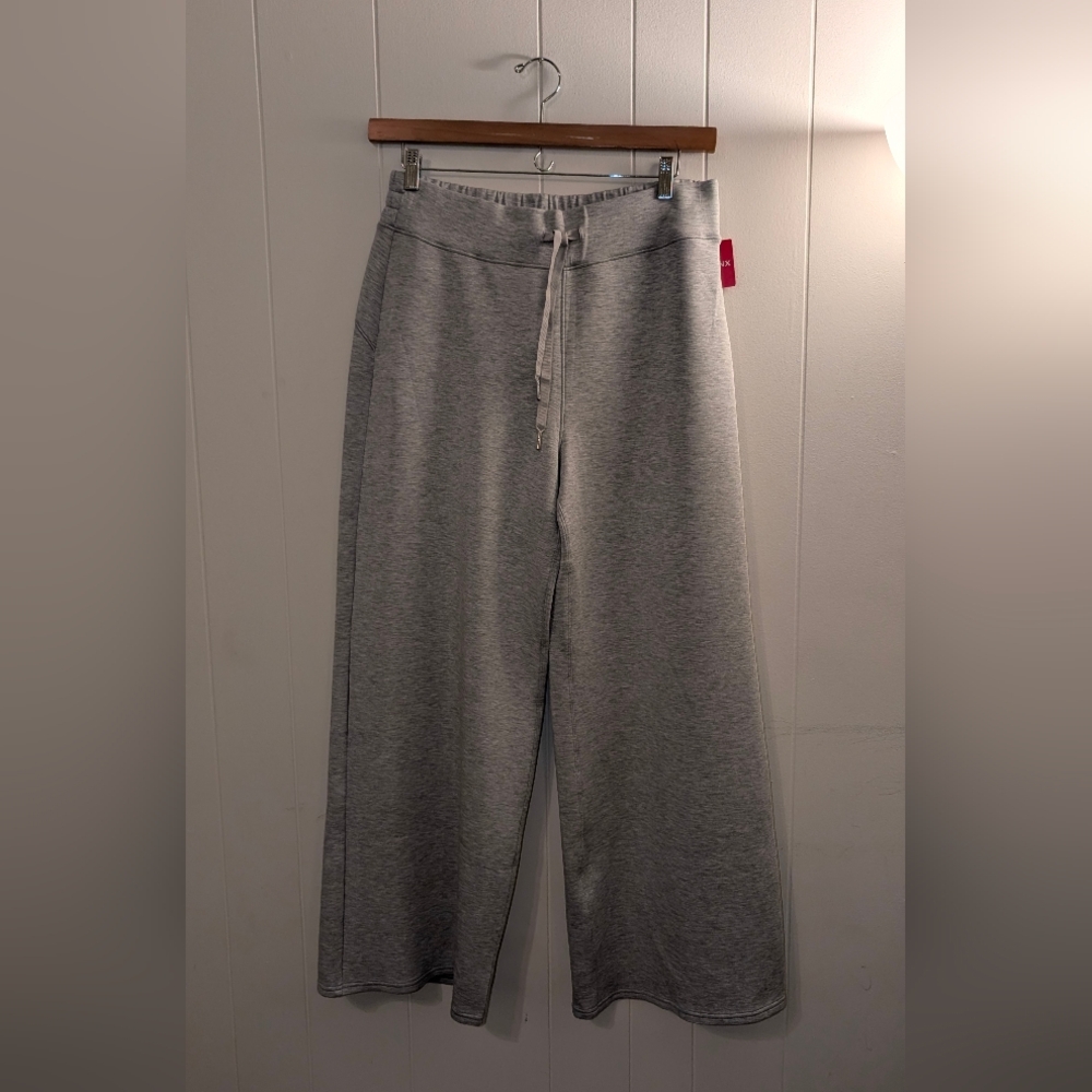 Spanx AirEssentials wide leg pants in light grey heather.